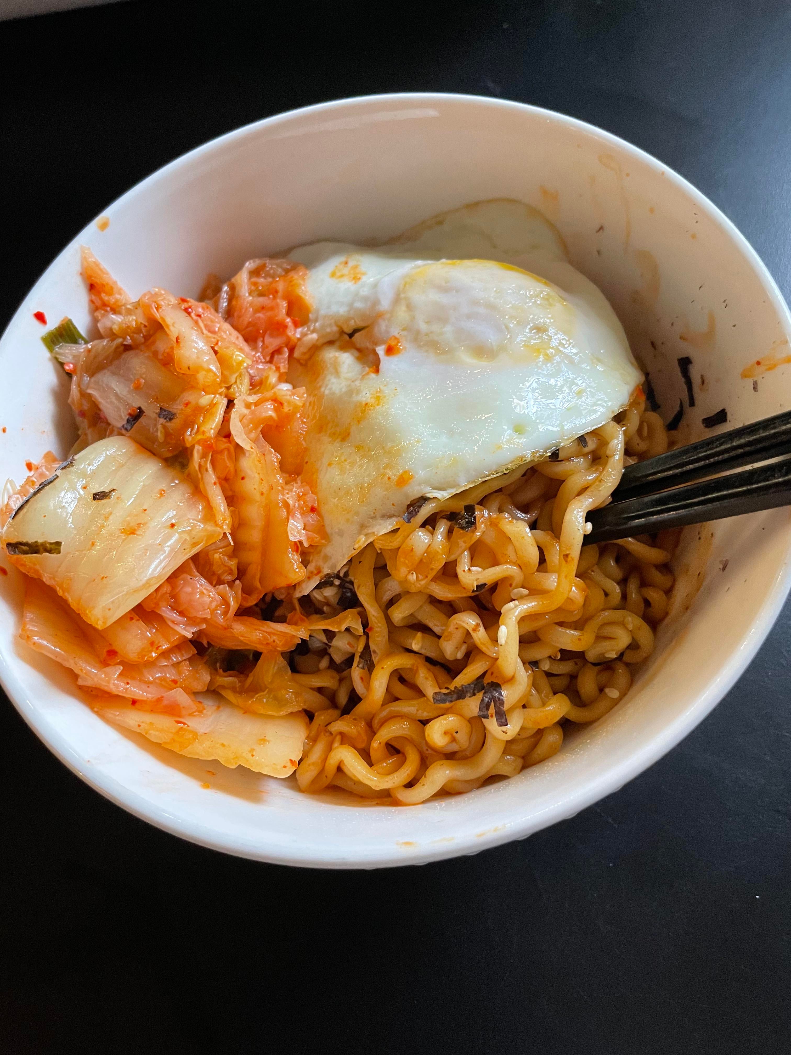 Buldak Spicy Chicken Ramen With Kimchi And A Fried Egg Chili Chili 